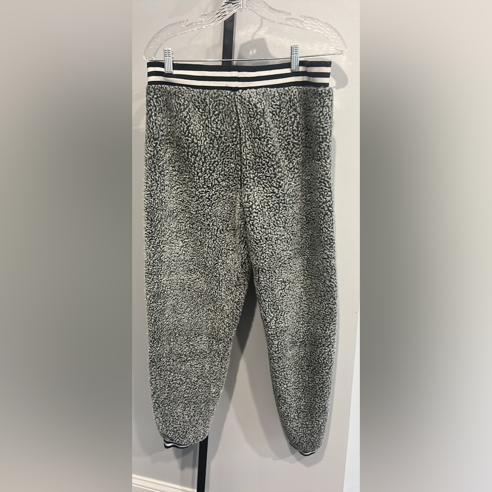 P.J. Salvage Pile Fleece Jogger Pants Size Large